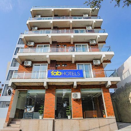 Fabhotel Unique Stay 诺伊达 外观 照片